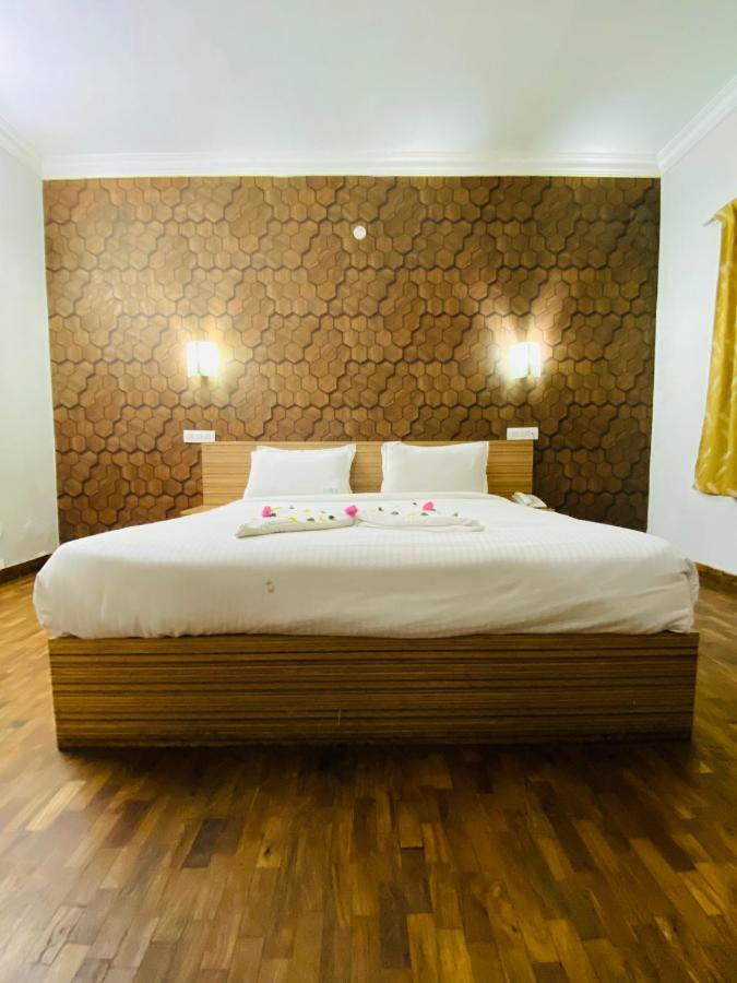 Tulips Resorts - Elkhill Ооти Екстериор снимка